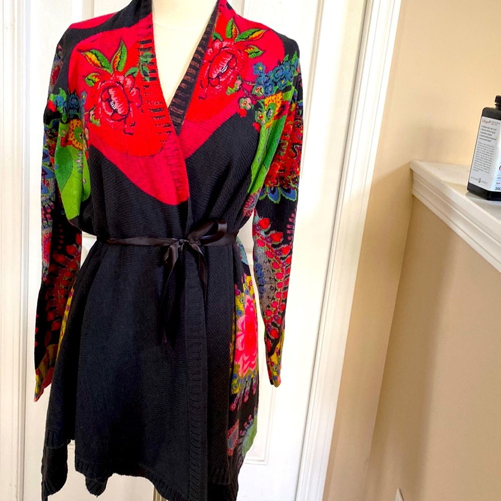 Desigual flowers sweater size M
